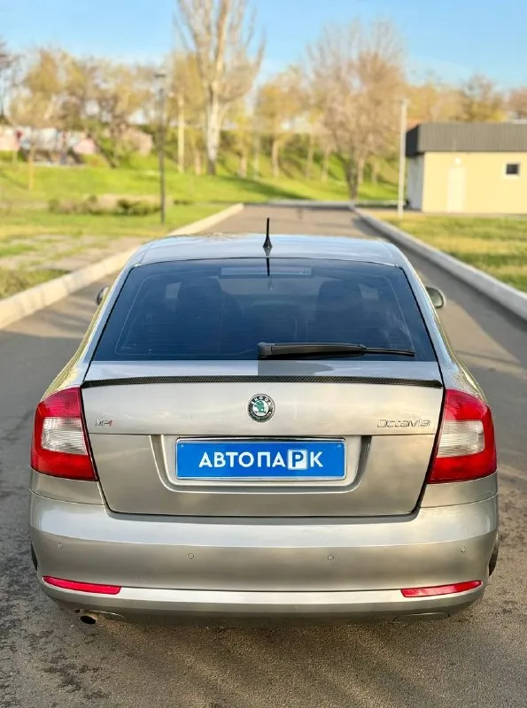 🇨🇿 skoda octavia a5 💰цена: 890 000р 🏢город: мариуполь 📅год выпуска: 2011 🧾пробег: 202 668км. ⚙️двигатель: 1.6 ⛽топливо: бензин ⚙️кпп: механика 📞 телефон: +7-949-551-91-52 +7-949-727-41-51 +7-989-263-55-56 💾 описание: продам легенду донбасских дорог -. .. kground-image:url('//telegram. org/img/emoji/40/e29c85.png')">✅ оцинкованный кузов лифтбек ✅ ни намёка на коррозию ✅ отличное состояние как внешне, так и технически ✅ отличная комплектация: двух зонный климат-контроль, кожаный руль, линзы, подогрев передних сидений, электро-зеркала с подогревом, все электро стёкла, abs, airbag, гидроусилитель руля, бортовой компьютер, регулировка сидений водителя и пассажира по высоте, литые диски. улица шевченко 2️⃣6️⃣9️⃣ ➕автомобиль с пройденным техническим осмотром и готов к переоформлению. 🏦 возможна продажа в кредит по двум документам. - фотография - 5