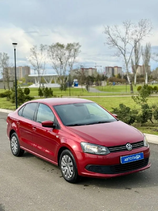 🇩🇪 volkswagen polo 💰цена: 750 000р 🏢город: мариуполь 📅год выпуска: 2013 🧾пробег: 160 590км. ⚙️двигатель: 1.6 ⛽топливо: бензин ⚙️кпп: механика 📞 телефон: +7-949-727-41-51 +7-949-551-91-52 +7-989-263-55-56 💾 описание: техническая часть на 5+ ✅ оригинальный пробег ✅ отличное состояние ✅ все стёкла оригинал ✅ хорошая комплектация: ❄️ кондиционер, подогрев сидений, гур, abs, кожаный руль, центральный замок, два ключа, регулировка сиденья по высоте. улица шевченко 2️⃣6️⃣9️⃣ ➕автомобиль с пройденным техническим осмотром и готов к переоформлению. 🏦 возможна продажа в кредит по двум документам. - фотография - 3