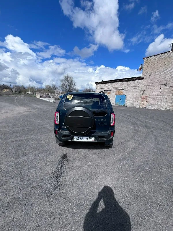 ❗️❗️❗️продам ваз niva travel кхл❗️❗️❗️ 2023г. , максимальная комплектация🔥 один владелец с салона 🙎🏻‍♂️ пробег31500км 🛣️ обслуживание у дилера, все соответствующие записи есть в сервисной книге 📘 двигатель 1.7 бензин, прошитый кат удален по двигателю, коробке, раздатке вопросов нет 👌🏼 кузов весь в родне, с. .. e="background-image:url('//telegram. org/img/emoji/40/f09f94a5.png')">🔥✨сигнализация starline с автозапуском отдам комплект зимней резины ❄️❄️❄️🛞🛞🛞 г. макеевка ❗️цена 1.200.000❗️обоснованный торг возле капота ❗️ все вопросы по телефону ⬇️ +79495329201 📞 звоните: +7(949)5329201 - фотография - 4