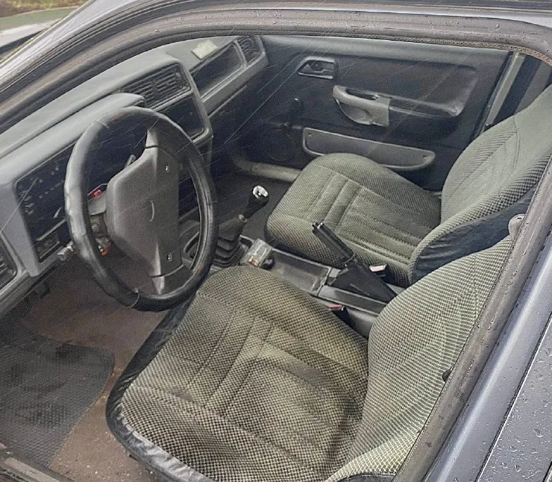 Продам ford sierra 1987 г. 2.0 карбюратор — мотор работает ровно, не дымит, масло не ест, карбюратор настроен. двигатель и подвеска без вложений. полностью на ходу, готова к повседневной езде. по кузову возрастные нюансы, которые устранились, но не покрасились, загрунтованы. по остальным вопросам звоните: +7 (949) 445-33-81 +7 (949) 358-79-48 цена: 120 000 ₽ 📲 tg: @alexkstvr 📞 звоните: +7(949)4453381 - фотография - 5