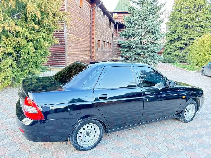Продам ваз приору 2011г. в. 195к родного пробега, один зохяин в изумительном состоянии( авто без дтп) стекла все родные, автотека зеленая. кузов ровный как струна без вмятин, царапин и без намёка на гниль выглядит шикарно, двигатель идеал масло не ест от слова совсем. не дымит, не троит, коробка идеал не хрустит, не выбивает без посторонних звуков. ходовка просто отличная. дно, пороги супер без намёка на ржавчину и тем более гниль. стаканы, лонжероны, швы, герметик завод. новая летняя резина салон шикарный на 5+ документы в полном порядке возможен обмен цена: 380тыс рублей реальному покупателю торг связь со мной: +7949-411-28-81 телеграмм +7919-894-34-69( телеграмм) звонить в любое время 📞 звоните: +7(949)4112881 - фотография - 4