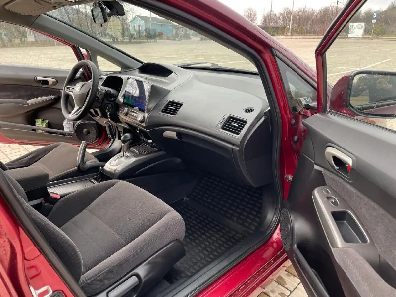 🔥 honda civic🔥 в отличном состоянии! ✅автомобиль куплен новым в салоне ✅в эксплуатации 2008г ✅ 1.8 ✅бензиновый (атмосферный) ✅коробка автоматическая (asin)5ст. ✅передний привод ✅пробег 227000 тыс. км ✅автотека зелёная ✅состоянии автомобиля превосходно. .. ✅есть видео обзор пишите сброшу 🔥в подарок новому владельцу 🔥 ✅ полный бак топлива 🔥 ✅ диагностическая карта (тех осмотр)🔥 ✅ полное сопровождение и оформление в мрэо🔥 ✅донецк. новая стоимость 🔥775.000🔥 тел. +7949-50-800-60 📞 звоните: +7(949)5080060 - фотография - 9