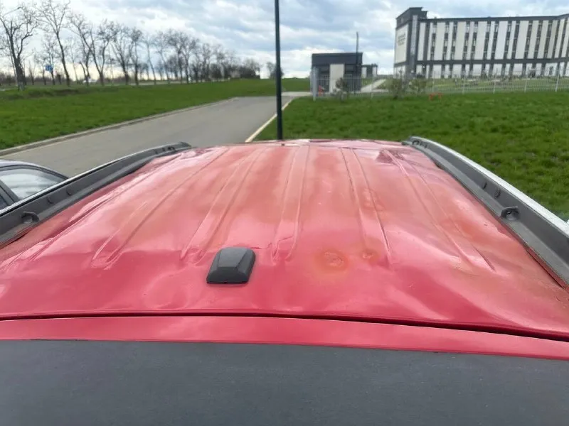 Продажа jeep compass бензин-газ 2.0, 156 л. с 2017 года по vin ( выпуск ноябрь 2016) переходная модель ( экран, диски и т. д) надёжный крайслеровский атмосферник передний привод подогрев передних сидений датчик света круиз контроль 18 диски антиблик зеркал пробег: 130 тысяч км ( 84 тысячи милли ) после 110 т. км. поменяны жидкости ( гидравлика, тормозная, масло в коробке ) обслужена ходовая часть, замена по максимуму, остались лишние запчасти, которые не требовали замены 300 км назад установлены новые аммартизаторы, замена газового редуктора автомобиль в 2020 году пригнал из сша, не битый, есть все фото. авто нуждается в перекраске и замене ( рихтовки ) крыши, если нужно. на безопасность и скорость не влияет, проездили 4 года в таком состоянии. по остальному авто в отличном состоянии, никаких проблем не создавало, авто не перевертыш! после боевых действий- волна авто находится в мариуполе цена: 1.000.000 рублей торг обоснованный. по всем вопросам 📲 tg: @mensory333 📞 звоните: +7(949)5996971 - фотография - 5