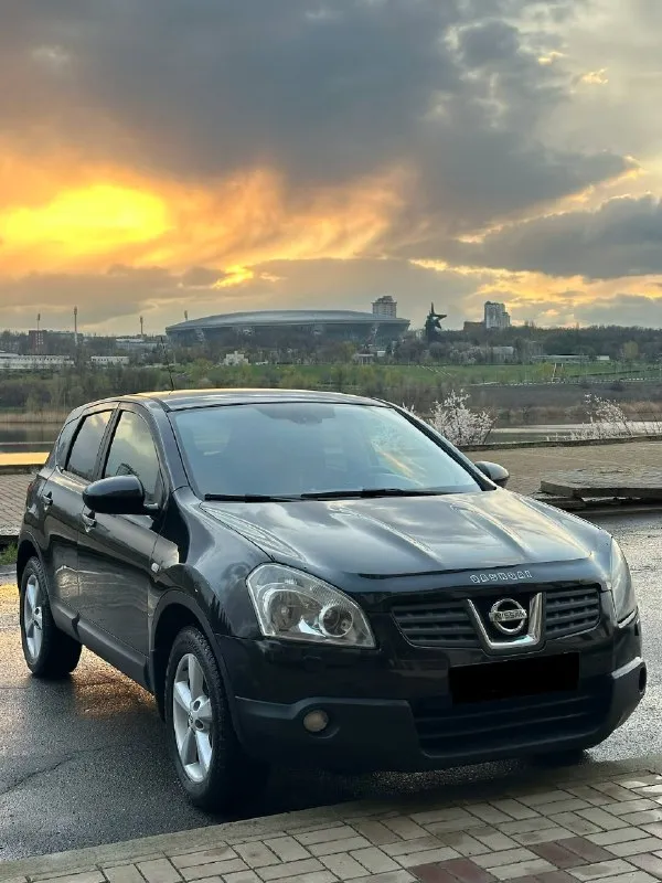Продам свой авто 🚘 nissan qashqai 2009 год обьем двигателя 2.0 бензин. коробка автомат, работает отлично. пробег 214 тысяч км автомобиль без дтп выглядит отлично. автотека полностью зеленая. максимальная комплектация: кожаный салон. без ключевой доступ. кнопка старт стоп. авто свет. авто дождь. двух зонный климат контроль. 4 стеклоподъемника. подогрев сидений и зеркал. кожаный мультируль. заводские диски r17 запаска домкрат. abs esp airbag и многое другое для комфортной эксплуатации. лучший паркетник в своей ценовой категории✅ ▶️смотреть больше фото◀️ цена 930,000₽ + торг +79494009740 звонить 7:00-22:00 ангелина 📞 звоните: +7(949)4009740 - фотография - 1