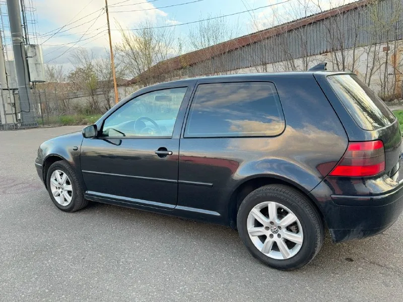 Продам🚘 💥💥 volkswagen golf 4 2003г. 💥💥 пробег 232000 1,8т бензин/мкпп выхлоп атм с регулировкой громкости, евро-2, отстрелы, холодный впуск автомобиль технически обслужен все заказ наряды имеются (рейка, рул. колонка, сцепление, свечи, ходовка, подвеска, тормоза и т. д. ) на полном ходу. мотор, коробка в порядке. не дымит не троит кондиционер заправлен есть нюансы по кобылкам и водостокам (на это хороший торг) 🇷🇺документы чистые, я собственник полное переоформление в мрэо осмотр донецк (караван) 🔥🔥цена 600,000₽🔥🔥 + ‼торг‼ +79490502803 тг на этом же номере или в л. с. вк 📞 звоните: +7(949)0502803 - фотография - 2