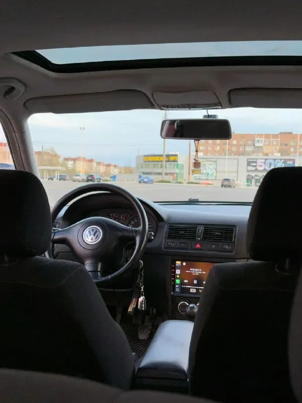 Продам🚘 💥💥 volkswagen golf 4 2003г. 💥💥 пробег 232000 1,8т бензин/мкпп выхлоп атм с регулировкой громкости, евро-2, отстрелы, холодный впуск автомобиль технически обслужен все заказ наряды имеются (рейка, рул. колонка, сцепление, свечи, ходовка, подвеска, тормоза и т. д. ) на полном ходу. мотор, коробка в порядке. не дымит не троит кондиционер заправлен есть нюансы по кобылкам и водостокам (на это хороший торг) 🇷🇺документы чистые, я собственник полное переоформление в мрэо осмотр донецк (караван) 🔥🔥цена 600,000₽🔥🔥 + ‼торг‼ +79490502803 тг на этом же номере или в л. с. вк 📞 звоните: +7(949)0502803 - фотография - 5