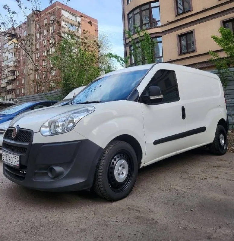 Продам fiat doblo 2 maxi 2013г. в бензин 1.4, механическая коробка. пробег 280000км полностью в исправном состоянии (обслуживается регулярно): из последнего, заменил сцепление, акб, свечи, стойки передние. кондиционер(работает), новая летняя резина, передние сиденья от tiggo pro 8(2022г. в) кожа, электропривод и подогрев! сенсорная мультимедиа(есть блютуз). по техпаспорту везет 1тонну( вне конкуренции в этом классе) перегородка кузова есть, грузовой отсек 2170 x 1714 x 1305 работала в доставке одноразовой посуды, прошлые владельцы возили воздуш. шары(доставка), и аптечные препараты. г. донецк переоформление без проблем, я владелец. цена 920т руб. +79494131899 - фотография - 4