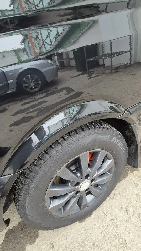 Всем доброго времени суток! автомобиль в отличном состоянии, самый надёжный двигатель в своей линейке 3.0 ом642 акпп. два комплектарезины на дисках, машина полностью обслужена и ни каких вложений не требует. 2 ключа. все интересующие вопросы по телефону! +79492970735 цена 2.2🍋 📞 звоните: +7(949)2970735 - фотография - 7