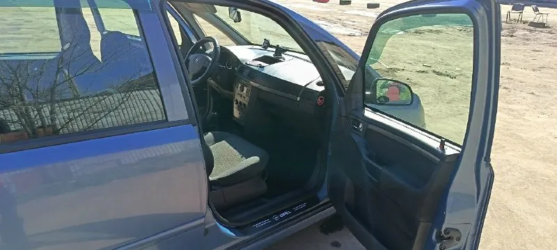 Продам минивэн opel meriva 2007 кондиционер мультируль подогрев сидений эл стеклоподъемники резина зима и лето я собственник 430000 торг будет +79494691737 📞 звоните: +7(949)4691737 - фотография - 1