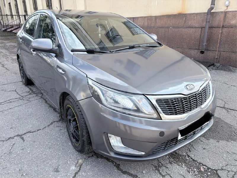 Продам kia rio 2014г 1.6 цена 845т. р торг у капота (техосмотр пройден!!!) автомобиль в хорошем состоянии, родной пробег 185т. км двигатель 1.6 не троит, не дымит, масло не ест. коробка автомат 6ст. работает отлично, не пинает, не выбивает. кузов ровный, без гнили и ржавчины. салон чистый и опрятный. хорошая комплектация: кондиционер, круиз контроль,4эл. стеклоподьемника, датчикдождя, датчик света, подогрев руля, сидений, зоны дворников. машина на данный момент не требует вложений. с документами полный порядок г. макеевка +7 949 035 6765 📞 звоните: +7(949)0356765 - фотография - 2