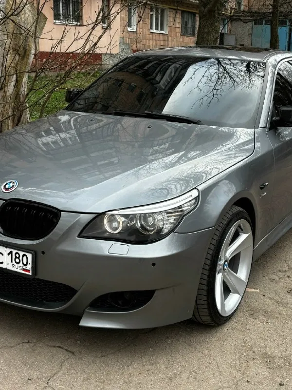 Продаю bmw е60 рест 2008 г. в. мотор n52b30 (контрактный, документы отдам) кузов очень живой, варить/красить ничего не нужно два комплекта резины (зима r17, лето r19) салон на 4 из 5, все работает и двигается, довольно хорошая комплектация в общем, приедете смотреть и все увидите из минусов - не работает полный привод. звоните, все расскажу цена: 1.2 🍋 и торг хорошим людям оформим конечно +79498521885 📞 звоните: +7(949)8521885 - фотография - 2