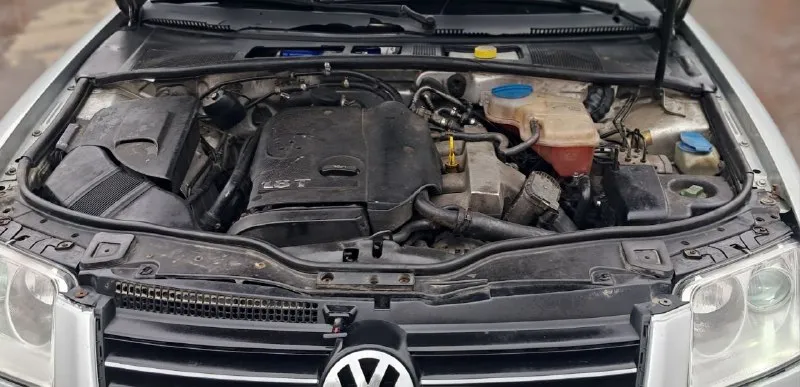 В продаже volkswagen passat b5+! автомобиль в хорошем состоянии! двигатель, ходовая, акпп без нареканий, коробка не пинает, не буксует переключает передачи плавно, 4 электро стеклоподъёмника, электро зеркала, электро люк работает во всех положениях, регулировка руля по высоте, гур, диски r-15, установлены led лампы свет хороший, сенсорная магнитола prology ( bluetooth, usb, aux, sd ) круиз контроль, кондиционер, сигнализация, центральный замок, свежий акб, по электрике работает всё без нареканий! остальные вопросы по телефону +79495681048! документы чистые!!! на учёте стоит! штрафов запретов нет! цена 510000! разумный торг реальному покупателю! 📞 🇷🇺 звоните: +79495681048 - фотография - 5