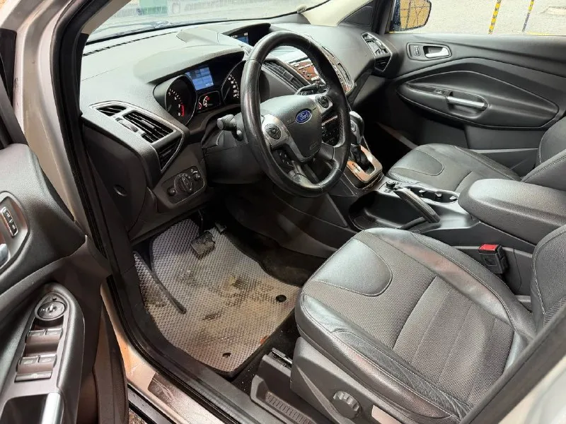 Номер телефона +79493330955 продам ford kuga awd ✅ 2014 год ✅ 1.6 бензин ⛽️ ✅ автомат ✅ оригинальный пробег-202 тыс км ✅ полный привод ✅ без дтп ✅ весь в родной краске ✅ без окрасов ✅ обслужен ✅ все заводские стёкла ✅🔥 ✅ ксенон ✅ авто свет 💡 ✅ парктроники перед и зад ✅ авто парковщик ✅ электропривод багажника ✅ новая зимняя резина ✅ полностью обслужена ✅ никаких вложений ✅ без гнили и ржавчины ✅ telegram - фотография - 3