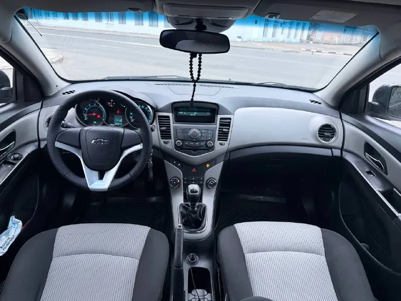 Продается chevrolet cruze 2012 год 1.6 механика
Атмосферник
Цена: 685.000 руб + разумный торг реальному покупателю
Шевроле круз
- Осмотр макеевка центр
- Тел +79490248188
- 1 Собственник ( птс оригинал)
-Пробег 149500 км родной ( автотека подтверждает )
- 2 Комплекта колес зима - лето
- Автотека зеленая ( без дтп )
- Все стекла родные вкл лобовое ( без трещин )
- Мотор и коробка работает отлично нареканий никаких нет мотор не дымит не троит масло не ест !
- Состояние сел и поехал
- Из последнего поменял масло в двс и фильтра, свечи и лямбду
- По ходовой все отлично не стучит не гремит
- По кузову выглядит отлично пороги и днище без гнили ржавчины ( весь кузов в заводском окрасе за исключением заднего правого крыла и крышки багажника косметика 200-400 мкр )
- По салону чистый и ухоженный только после химчистки
- Кондиционер холодит, печка греет, ручник держит отлично
- Переоформление без проблем могу присутствовать в мрэо документы кристально чистые без штрафов и запретов и прочей ерунды - фотография - 6