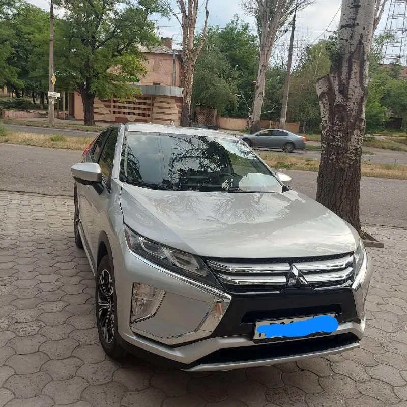 Mitsubishi eclipse cross 2019 года.
✅Японская сборка.
✅В рф одна владелица 2,5 года.
✅Полный привод. 1,5 турбо.
✅Комплектация sel. Кожаный салон, климат контроль, слепые зоны, камера 360, проекция на стекло и т. Д.
✅Пробег на сейчас 78 т. Км.
✅Цена 2 150 000. Руб.
Донецк. Т. +7949-424-81-66
📲 Tg: andrey
📞 Звоните: +7(949)4248166 - фотография - 1