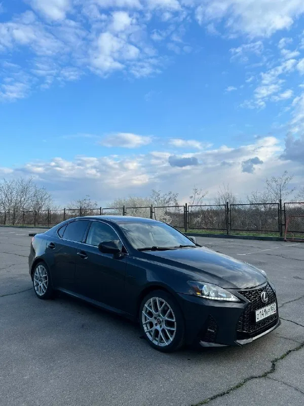 Lexus is 250 lexus is250. 2005 год мотор 2.5 (208 сил) задний привод двигатель работает без каких либо шумов. коробка надежный автомат, кузов в хорошем состоянии. салон чистый, не прокуренный дно и пороги в отличном состоянии, обработаны антикором. хорошая акустика, подогревы сидений, регулировка зеркал и складывание по обслуживанию:новый аккум, новые ступицы, заменены все жидкости и масла новые колодки, установлен приятный выхлоп 18-е диски + докатка по документам я хозяин, переоформление без проблем, номера зеркало в подарок цена 1🍋150.000 торг небольшой рассмотрю обмен ключами либо с вашей доплатой донецк + 7 949 082 59 09 📞 звоните: +7(949)0825909 - фотография - 3