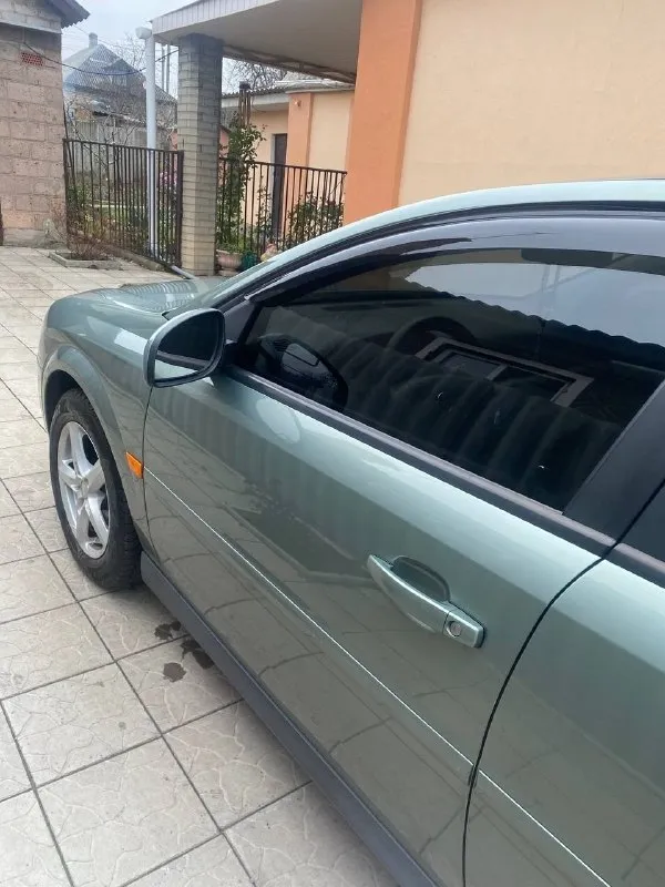 Opel vectra 2003 года выпуска! 1,8 первый без фазиков который. машина пригнана - чистая немка, книжки сервисные есть. новый грм, помпа и тд. монитор, климат двухзонный, магнитола теайс с камерой, эл стеклоподьемники, два комплекта резины с дисками. самое главное не гнилая, живая машина! уже на 180 учете. +7949 373 61 51. 📞 звоните: +7(949)3736151 - фотография - 4