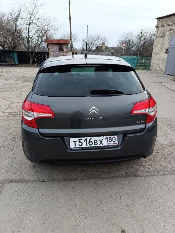 Продам ситроен с4, хэтчбек 2012г. 🏁пробег: 205000 💸цена: договорная двигатель 1.6 120 л. с. , бензин, механика, сиденья комбинированная кожа, эл. стеклоподъёмники всех стёкол, 2-х зонный климат контроль, цвет мокрый асфальт, колёса на легкосплавных дисках r16 📲 все вопросы по телефону: +79493813848 📍амвросиевка - фотография - 3