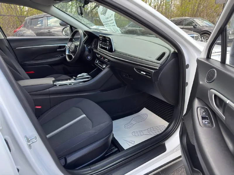 Hyundai sonata год выпуска: 2022 тип кпп: автоматическая объем двигателя: 2.0 тип топлива: бензин пробег: 150 000 км цена: 💥 1 950 000 ₽💥 дополнительная информация: технически в идеальном состоянии 📞 🇷🇺 +7 949 509 3428 +7 949 839 2499 - фотография - 5