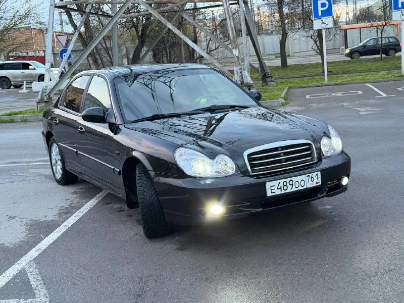 Hyundai sonata 2005г. 2.0 мт. 184 бег🏃 470.000 руб. комплектация gls кожа, линзы, климат. на шикарной технике без вложений от слова вообще 🤝 тачка ухоженна от и до, мотор, кпп и ходовка сел поехал. чистая ухоженная не требует химпола! 2 своих ключа + сигналка с еще одним выкидным ключом! климат заправлен и работает, магнитола андроид, протянуты провода под усилитель и саб, камера заднего вида! новая резина. машина 10/10 что по технике идеал что по кузову! не торгуюсь вообще!!! только вверх по цене можем осмотр:докучаевск телефон/tg: +79498460048 - фотография - 1