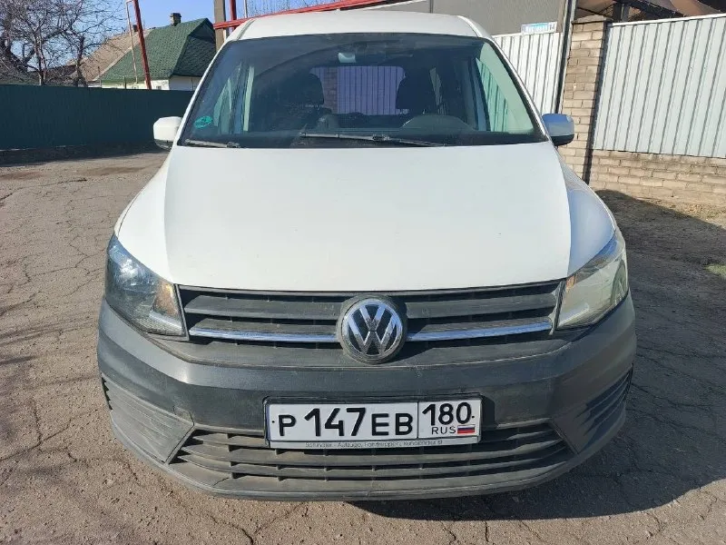 Продаётся volkswagen кадди лонг!!! грузопассажирский! 2016 года выпуска 2 литра дизель, механика. пробег 258 т. км. пригнали с германии в 2021 году. 1 владелец по птс. два комплекта резины на дисках. цена 1 🍋 790т. р. естественно торг до победы у капота!!! +79496131821 енакиево 📞 звоните: +7(949)6131821 - фотография - 2