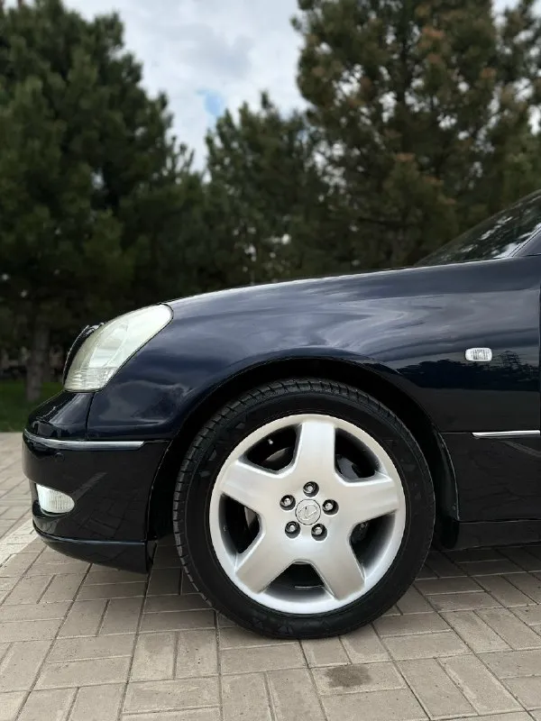 Lexus ls 430 2002 г. в. 4.3 бензин 1 хозяин ✅ машина донецкая, куплена у диллера и всю жизнь прожила здесь. двигатель работает идеально, никаких вопросов к нему нет кпп переключает плавно подвеска обслужена по технической части, все обслужено всегда своевременное то салон в хорошем состоянии, без дыр и посторонних запахов кузов ровный, в родном металле произведена полировка кузова, с наложением керамического покрытия в 3 слоя (вид нереальный🍭) без внимания не останетесь🔥 в потоке машина центр поля зрения👍 автомобиль редкий, крайне надежный и не прихотливый (кстати, запчасти всегда есть) документы чистые, переоформление без проблем быстро, мягко, комфортно и без головной боли очень живой, хозяйский аппарат за вменяемый ценник 1.1 🍋 торг есть для понимающих свои цены не предлагать, рынок знаю прекрасно, цена за него обоснована во мнении домашних экспертов, так же не нуждаюсь👌 +79493377679 +79494966734 звоните в любое время, за машину знаю все, расскажу и покажу дополнител 📞 звоните: +7(949)3377679 - фотография - 6