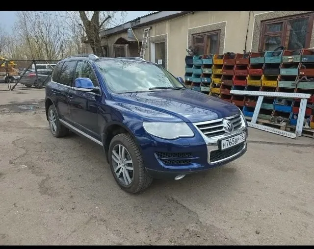 Срочно продам !!! volkswagen touareg рестайлинг!!! 2008 год двигатель bar 4.2 акпп jxs 6 ступка работает ровно без пинков!!! пневмоподвеска. работает!!!! адаптивная оптика активная рулевая рейка снят с учета! запретов нет! цена 950.000 тысяч рублей тел +79497348341 сергей 📞 звоните: +7(949)7348341 - фотография - 2