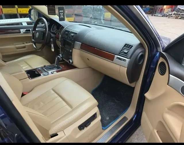 Срочно продам !!! volkswagen touareg рестайлинг!!! 2008 год двигатель bar 4.2 акпп jxs 6 ступка работает ровно без пинков!!! пневмоподвеска. работает!!!! адаптивная оптика активная рулевая рейка снят с учета! запретов нет! цена 950.000 тысяч рублей тел +79497348341 сергей 📞 звоните: +7(949)7348341 - фотография - 4