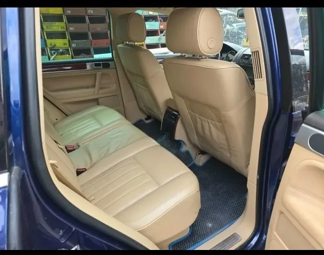 Срочно продам !!! volkswagen touareg рестайлинг!!! 2008 год двигатель bar 4.2 акпп jxs 6 ступка работает ровно без пинков!!! пневмоподвеска. работает!!!! адаптивная оптика активная рулевая рейка снят с учета! запретов нет! цена 950.000 тысяч рублей тел +79497348341 сергей 📞 звоните: +7(949)7348341 - фотография - 5