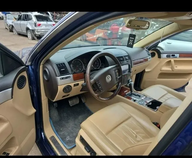 Срочно продам !!! volkswagen touareg рестайлинг!!! 2008 год двигатель bar 4.2 акпп jxs 6 ступка работает ровно без пинков!!! пневмоподвеска. работает!!!! адаптивная оптика активная рулевая рейка снят с учета! запретов нет! цена 950.000 тысяч рублей тел +79497348341 сергей 📞 звоните: +7(949)7348341 - фотография - 7