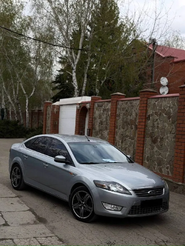 🔥 в продаже ford mondeo 2009 года двигатель 2.3 бензин — работает ровно и стабильно: не дымит, масло не расходует, уверенно тянет. (классический гидротрансформатор) — переключает плавно и мягко, без пинков и задержек. ходовка — без стуков 💎 салон ухоженный: приятный и аккуратный, всё в хорошем состоянии. 🚘 автомобиль полностью готов к эксплуатации. 📍 осмотр: донецк 🔄 возможен обмен 💳 возможна продажа в кредит 💰 цена: 680 000 ₽ (торг быстрым) ☎️ +7 949 742 53-98 ☎️ +7 949 453-80-40 📞 звоните: +7(949)7425398 - фотография - 2