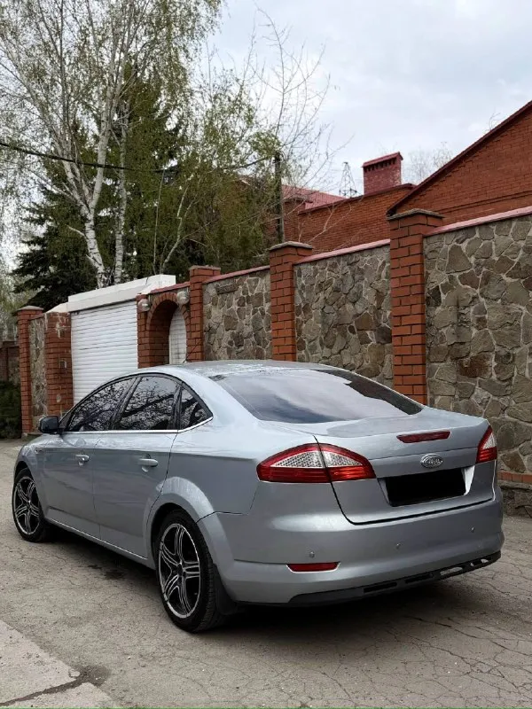 🔥 в продаже ford mondeo 2009 года двигатель 2.3 бензин — работает ровно и стабильно: не дымит, масло не расходует, уверенно тянет. (классический гидротрансформатор) — переключает плавно и мягко, без пинков и задержек. ходовка — без стуков 💎 салон ухоженный: приятный и аккуратный, всё в хорошем состоянии. 🚘 автомобиль полностью готов к эксплуатации. 📍 осмотр: донецк 🔄 возможен обмен 💳 возможна продажа в кредит 💰 цена: 680 000 ₽ (торг быстрым) ☎️ +7 949 742 53-98 ☎️ +7 949 453-80-40 📞 звоните: +7(949)7425398 - фотография - 5