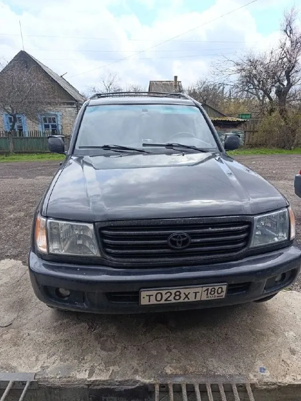 Продам toyota land cruiser 100 собственник с переоформлением авто после дтп, пострадали двери и задняя кобылка. средняя стойка целая! цена 1 130 000 торг! все вопросы по телефону! +7 949 469 18 36 📲 tg: екатерина орлова 📞 звоните: +7(949)4691836 - фотография - 1