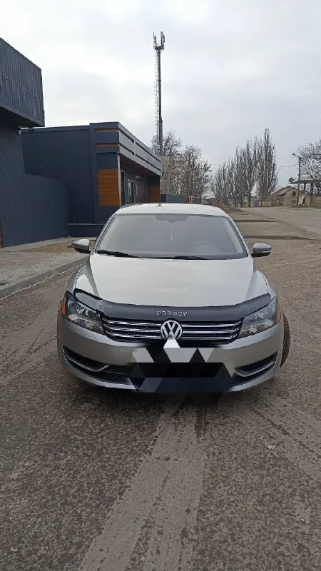 Продам volkswagen passat b 7 в отличном состоянии. 2012 год, двигатель 2,5 атмосферник, без нареканий без масложора, один из лучших в линейке, без всяких турбин. коробка автомат аisin 6 ступенчатый работает отлично переключает плавно не дергает не пинает. салон кожа весь целый не прокуренный. комплектация se, климат контроль, мульти руль. датчик сета, датчик дождя, электро регулировка сидений с памятью, отличная музыка, все есть только без люка. ходовая обслужена что нужно заменено и сделан сход развал, очень мягкая. кузов в отличном состоянии без гнилья и ржавчины вообще. смотрится отлично. резина зима, лето. переоформление без проблем. вин код по запросу. цена 1 млн. 300тыс. рублей торг возле авто. возможен обмен на кроссовер. 79493037837.г. амвросиевка. звоните договоримся. 📞 звоните: +7(949)3037837 - фотография - 3