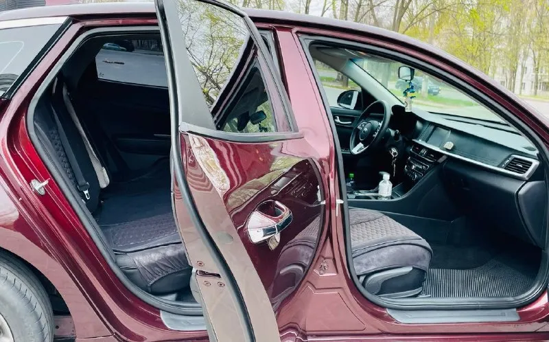* kia optima restaling * 2019 год бензин 2.4 автомат автомобиль в хорошем состоянии ! с пред максимальной комплектацией есть все для комфортного вождения ! парктроник передние задние, подогрев сидений передних и задних, камера заднего вида, монитор с многими функциями, климат - контроль, круиз- контроль, мульти руль, авто свет лед, датчик дождя, датчик света, дистроник удерживание полосы слепые зоны и многое другое с документами полный порядок! переоформление в мрэо 🇷🇺 диагностическая карта есть тех осмотр не нужен !!!!! цена 1.735:000 ₽ тыс рублей цена снижена на два дня срочно все вопросы по телефону +7949 396 98 55 телеграмма макс также есть на этом номере!!! 📞 звоните: +7(949)3969855 - фотография - 10