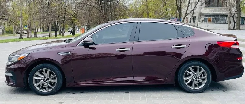 * kia optima restaling * 2019 год бензин 2.4 автомат автомобиль в хорошем состоянии ! с пред максимальной комплектацией есть все для комфортного вождения ! парктроник передние задние, подогрев сидений передних и задних, камера заднего вида, монитор с многими функциями, климат - контроль, круиз- контроль, мульти руль, авто свет лед, датчик дождя, датчик света, дистроник удерживание полосы слепые зоны и многое другое с документами полный порядок! переоформление в мрэо 🇷🇺 диагностическая карта есть тех осмотр не нужен !!!!! цена 1.735:000 ₽ тыс рублей цена снижена на два дня срочно все вопросы по телефону +7949 396 98 55 телеграмма макс также есть на этом номере!!! 📞 звоните: +7(949)3969855 - фотография - 4