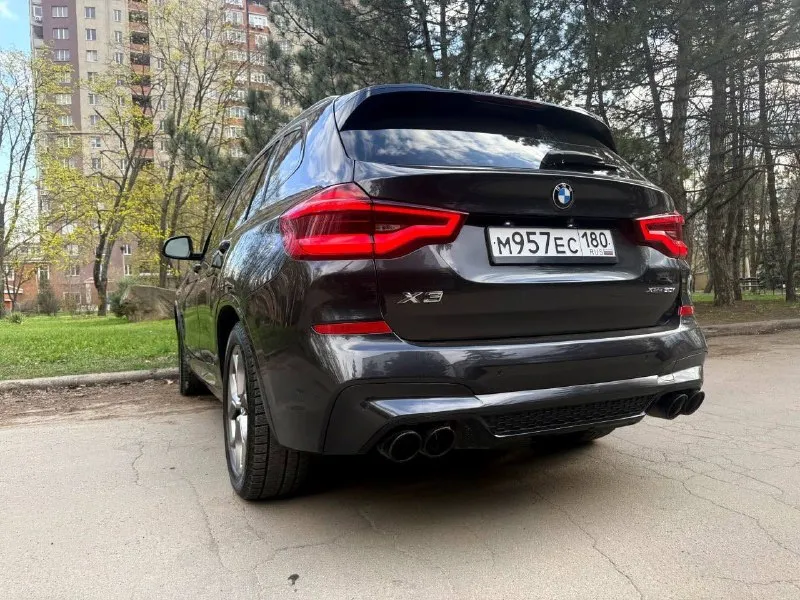 Bmw x3 30i 2.0 xdrive steptronic (252 л. с.) 2020 год, 108000 км. приобретал авто в 2024 году с пробегом 89000 км, заказывал лично выбирая целый авто, весь кузов в родной краске, все стекла оригинал. комплeктация с пaнoрaмoй, мультимедиа mgu c бумерангaми, подогревом руля, подогревом переднего и заднего ряда сидений, беспроводным саrplаy, проэкцией на лобовое. сразу после приобретения сделали большое то с заменой всех жидкостей и масел во всех агрегатах, мойку радиаторов. передняя часть авто в бронепленке. кузов покрывался керамикой летом 2024 года и в октябре 2025 перед зимой. уход за кузовом только на качественной детейлинг мойке. два ключа. машина моя лично, при необходимости дам больше информации по телефону. возможно оформление в кредит. возможен обмен. цена - 4.150.000 р. +79493250509 - фотография - 5