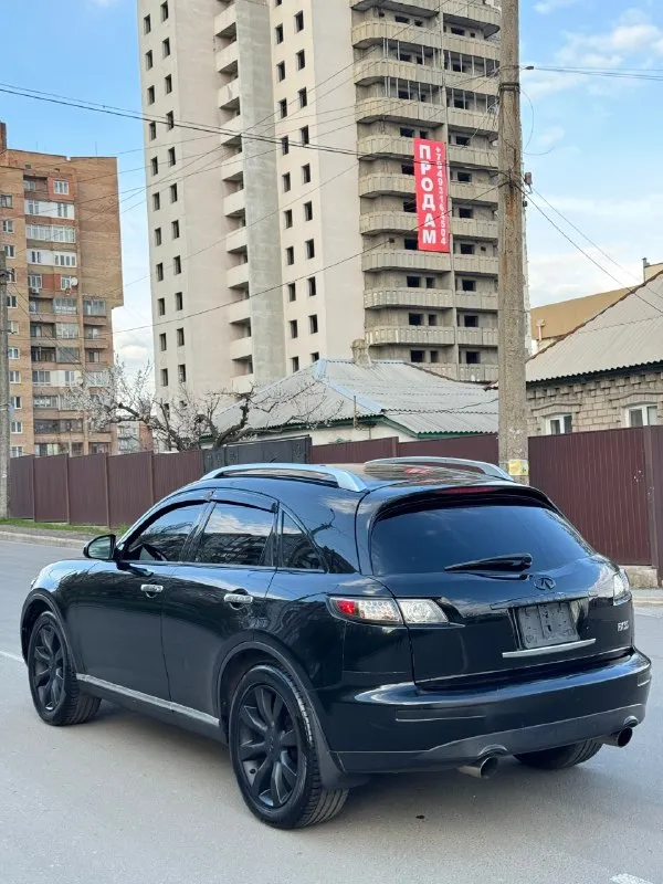 Infiniti fx35 инфинити 2007г 💰870.000💰 рестайлинг поколения (2006-2008) объем 3.5 мотор в идеальном состоянии, не дымит, не троит, весь сухой! едет очень бодро коробка автомат, работаем идеально, переключает мягко, не пинает, надежный японец ✅ ходовая не гремит, не стучит, не тянет, обслужена машинка. документы чистые ✅ без запретов, без штрафов, переоформление без проблем, сразу в мрэо, чтоб оформить на вас! исправно все работают, бензина по городу 13л осмотр г. макеевка цена 870.000 руб торг разумный у капота обмен тоже можно рассмотреть, адекватно только цените свое авто! тел. +7949-489-08-56 - +7 (949) 643-84-43 тг есть на двух номерах автотека зеленая ✅ 📞 🇷🇺 звоните: +7(908)5679496 - фотография - 3