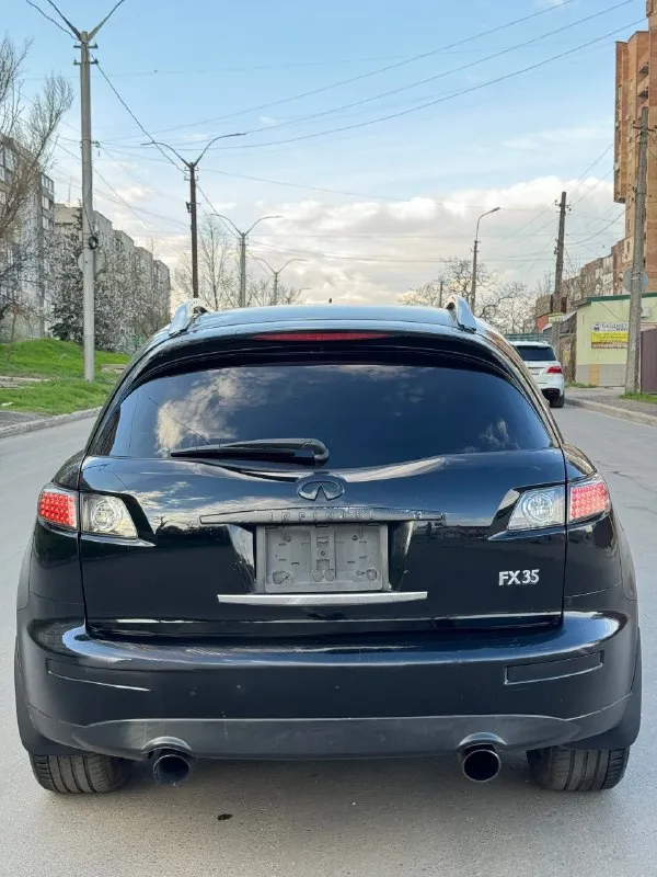 Infiniti fx35 инфинити 2007г 💰870.000💰 рестайлинг поколения (2006-2008) объем 3.5 мотор в идеальном состоянии, не дымит, не троит, весь сухой! едет очень бодро коробка автомат, работаем идеально, переключает мягко, не пинает, надежный японец ✅ ходовая не гремит, не стучит, не тянет, обслужена машинка. документы чистые ✅ без запретов, без штрафов, переоформление без проблем, сразу в мрэо, чтоб оформить на вас! исправно все работают, бензина по городу 13л осмотр г. макеевка цена 870.000 руб торг разумный у капота обмен тоже можно рассмотреть, адекватно только цените свое авто! тел. +7949-489-08-56 - +7 (949) 643-84-43 тг есть на двух номерах автотека зеленая ✅ 📞 🇷🇺 звоните: +7(908)5679496 - фотография - 5