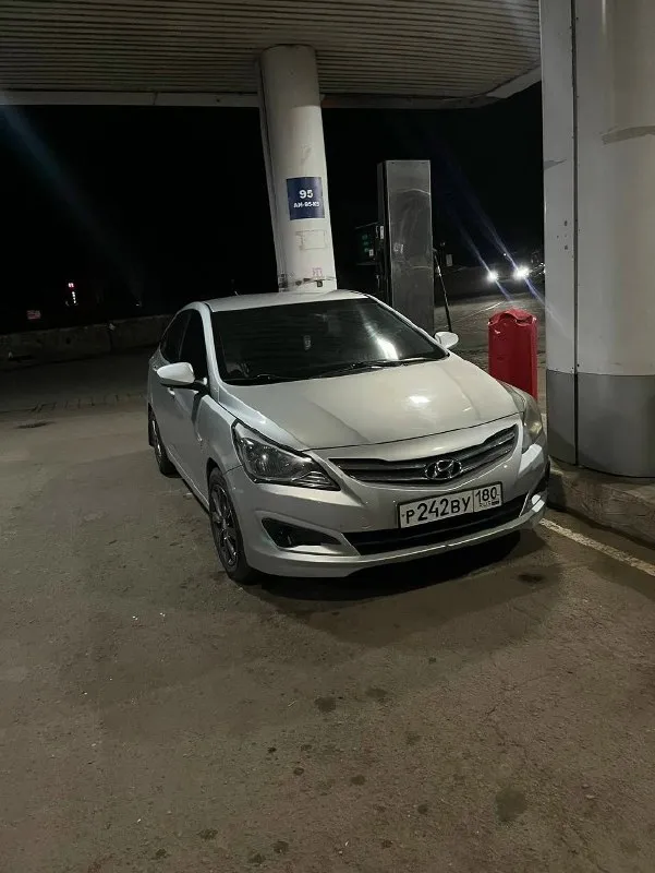 Продам или обменяю hyundai солярис 1(рестайлинг) 2014 год акпп 6-ка пробег 170000 родной автотека зеленая без дтп в хорошем состоянии коробке двигатель 🔥🔥🔥без нареканий делать не че не надо стоит хороший автозвук🎵 машина зашумлена, а именно двери, крыша, багажник продажа как с ним так и без енакиево цена 1🍋50 торг при виде денег 💵 рассмотрю обмен на седан или паркетник +79495769520 📞 звоните: +7(949)5769520 - фотография - 1