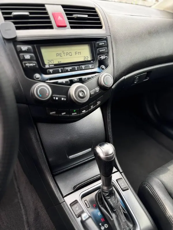 🚘марка honda accord ⛽️топливо:бенз 2.0 🌎пробег:297т км 🕹️кпп автомат 🚗седан 📆 год:2006 💰970.тысяч руб описание: местное авто 2 владельца авто в отличном состоянии. комплектация: климат контроль 4 стеклоподъемника комбинированный салон кожа+алькантара круиз контроль продажа возможна : наличный расчет✅ безнал✅ кредит✅ обмен -трейд ин✅ звонки по номеру ☎️ +79495111156 находимся по адресу 📍ул. макара мазая 41 с 10 до18 - фотография - 7