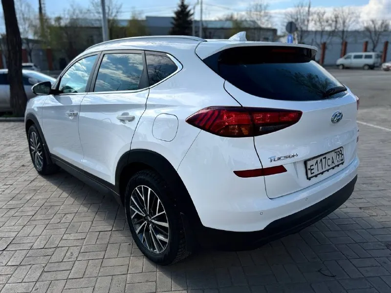 🚘марка hyundai tuсson ⛽️топливо:бензин обьем 2.0 🌎пробег:154т км 🕹️кпп автомат 🛞4wd 📆 год:2019 💰2.190.000.тысяч руб комплектация: без ключевой доступ климат контроль удержание в полосе кнопка старт стоп эл. стеклоподъемника мультимедиа один владелец! авто весь в родном окрасе! два комплекта колес зима, лето наличный расчет✅ безнал✅ кредит✅ обмен -трейд ин✅ звонки по номеру ☎️ +7949-511-11-56 находимся по адресу 📍г. мариуполь макара мазая 41 с 10 до18 - фотография - 5