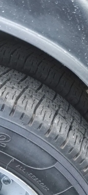 Продам газель 2013г. мотор 4216. пробег 244 321тыс. изотермический фургон. газ евро4 все работает. была куплена в донецке в автосалоне. с тех пор владелец не менялся. имеется сервисная книжка. тех осмотр пройден. переоформление обязательно. залогов, арестов, штрафов, ограничений нет. юридические полностью в порядке. из вложений требуется ремонт передней подвески что то гремит и жизненные болячки по лкп. кабина в около идеальном состоянии не красилась и не варилась и сварки не требует. все нюансы можем обсудить при встречи. цена 680тыс. город макеевка днр телефон для связи +79496440155 дмитрий. 📞 звоните: +7(949)6440155 - фотография - 9