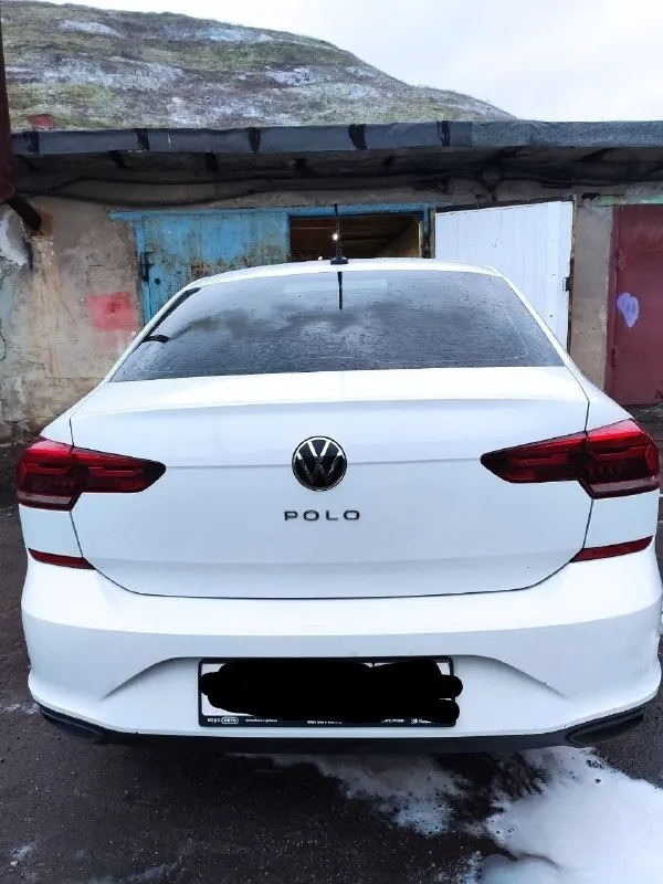 Wv polo в стандартной комплектации датчик дождя, подогрев лобового стекла, подогрев боковых зеркал, датчик света, камера заднего вида, подогрев передних сидений 2021 год пробег 203000 1.6 бензин 2 владельца автомобилем владею 3 года автомобиль полностью обслужен (на 203000 поменял помпу) расходники меняются своевременно машина на 180 ом регионе в комплекте зимняя резина+летняя новая резина обработана антикором цена: 1250000 реальному покупателю хороший торг осмотр город донецк +79494024057 📞 звоните: +7(949)4024057 - фотография - 8