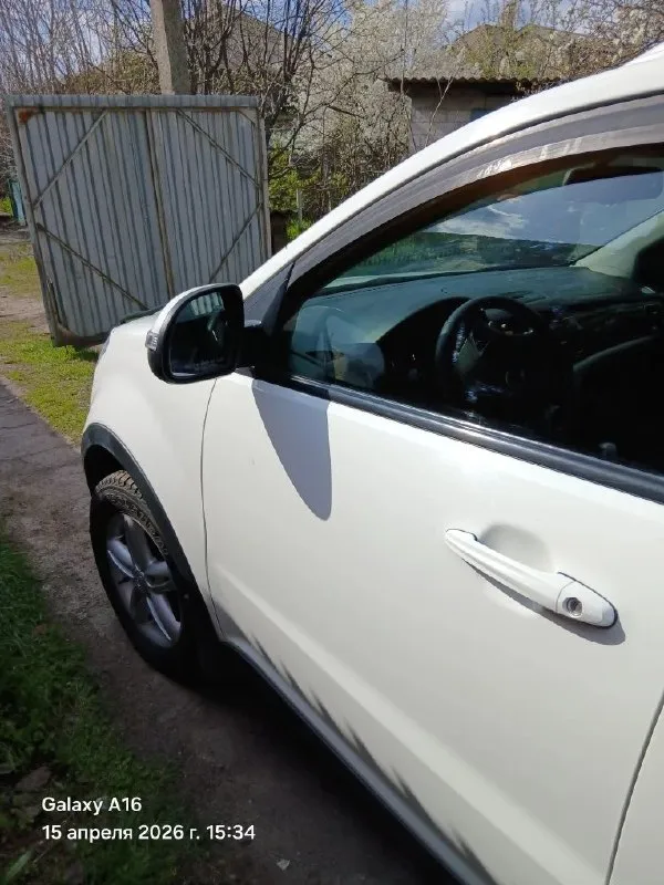 Продам свой семейный кроссовер сан-енг корандо 2013 года 2.0 дизель пробег 130000.не битый не крашен не требует вложений. все то проводились во время. полноценная запаска. и комплект зимней резины. цена 1300000 рублей. авто находится в мариуполе. по всем вопросам обращаться по телефону. +79497220817.владимир. - фотография - 5