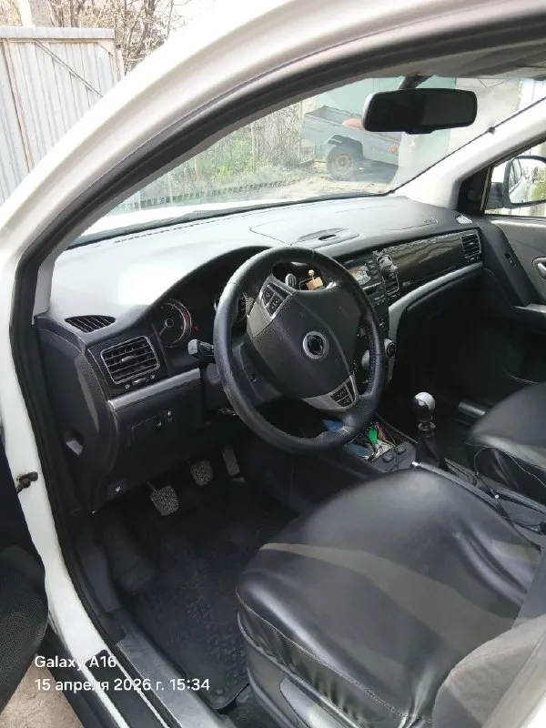 Продам свой семейный кроссовер сан-енг корандо 2013 года 2.0 дизель пробег 130000.не битый не крашен не требует вложений. все то проводились во время. полноценная запаска. и комплект зимней резины. цена 1300000 рублей. авто находится в мариуполе. по всем вопросам обращаться по телефону. +79497220817.владимир. - фотография - 7