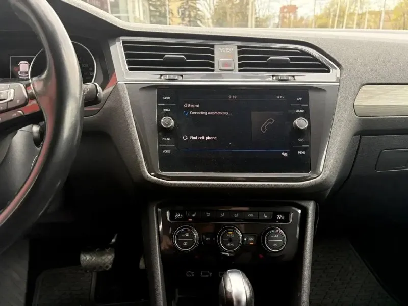 Volkswagen tiguan 2017, 2,0 автомат, 2wd, 7 мест. 51000 км, 3vv3b7ax8jm026826, приобретали авто на аукционе в конце 2018 года, практически без пробега с незначительными повреждениями, 1 владелец с момента регистрации в днр с 2019 года. возможно оформление в кредит. возможен обмен. более детальная информация по телефону. цена - 2.490.000 р. +79494041233 - фотография - 7