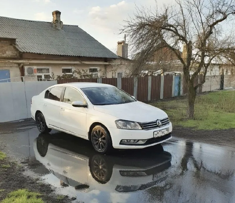 Volkswagen passat b7 1.4 tsi ecofuel мкпп 2012 год европа заводская газовая установка: на метане расход по трассе - 750рублей на 500 -400километров. бак бензин 30 литров и 30м³ метана, запас хода 900-1000 км. очень комфортный автомобиль, особенно для дальних поездок. комплектация: 2-х зонный климат, датчики дождя и света, круиз-контроль, мультируль, кожаный салон, подогрев сидений, адаптивныъй заводской ксенон и многое другое. собственник. состояние достойное, ремонта не требует. 🔥850 тыс. руб, торг у капота горловка +79493140891 - фотография - 2