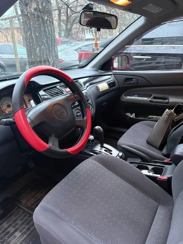Продам лансер 9, объем 1,6 пробег 230тысяч
Автомобиль в хорошем состоянии, как технически, так и внешне, для своих лет сохранился отлично. Машина подойдет для повседневной езды.
Ходовая часть перебрана, в июне, на автомобиле установлена новая летняя резина, также комплектом отдам и зимнюю.
Коробка чистый автомат, ведет себя отлично, не пинается, переключает плавно, была произведена полная замена масла(коробка/двигатель), заменены фильтра, заправлен кондиционер, установлен новый аккумулятор, свечи. Машину делали под себя, продаю в связи с приобретением новой. С продажей не спешу.
Цена 470.000,торг у капота

+7 (949) 341-55-81
📞 🇷🇺 Звоните: +79493415581 - фотография - 6