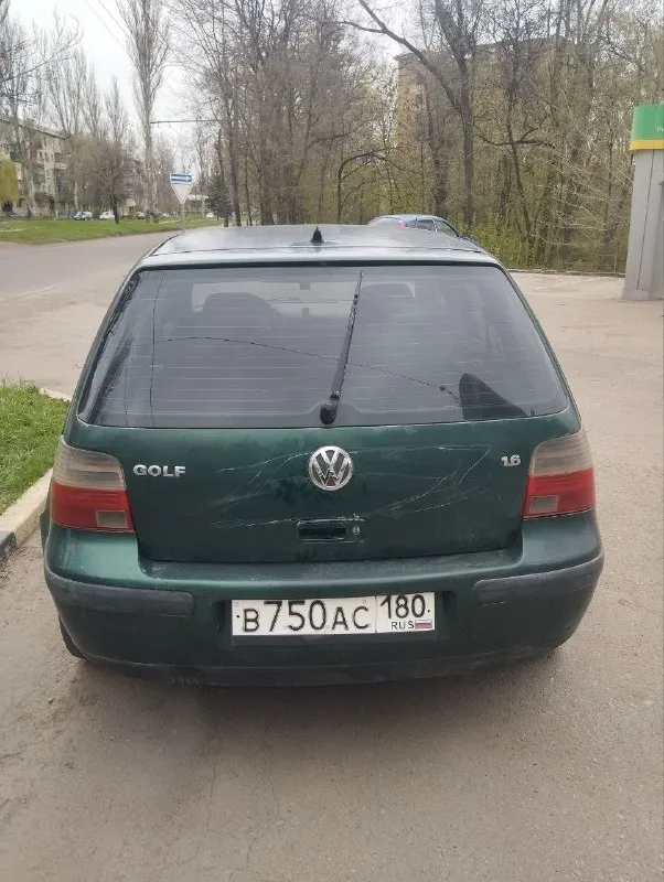 Продам: volkswagen golf 4 1.6 (akl) бензин. кпп механика. пробег 112 000 км. год 1998 г. работает хорошо. состояние сел - поехал. ходовка перебрана, тормоза обслужены, колодки тормозные заменил, масла двс фильтра заменено. цена 250 000₽. осмотр: макеевка +79497255044 📞 звоните: +7(949)7255044 - фотография - 4